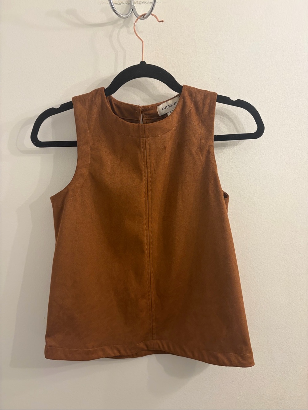 Evereve Sleeveless Faux Suede Top - Rust